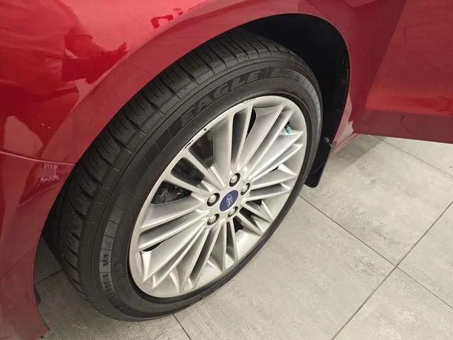 Used 2013 Ruby Red Metallic Ford SE image 37