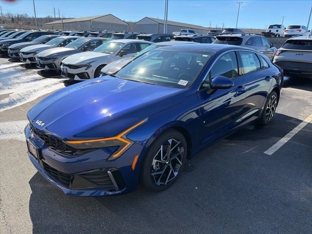 New 2026 Yacht Blue Kia EX image 6