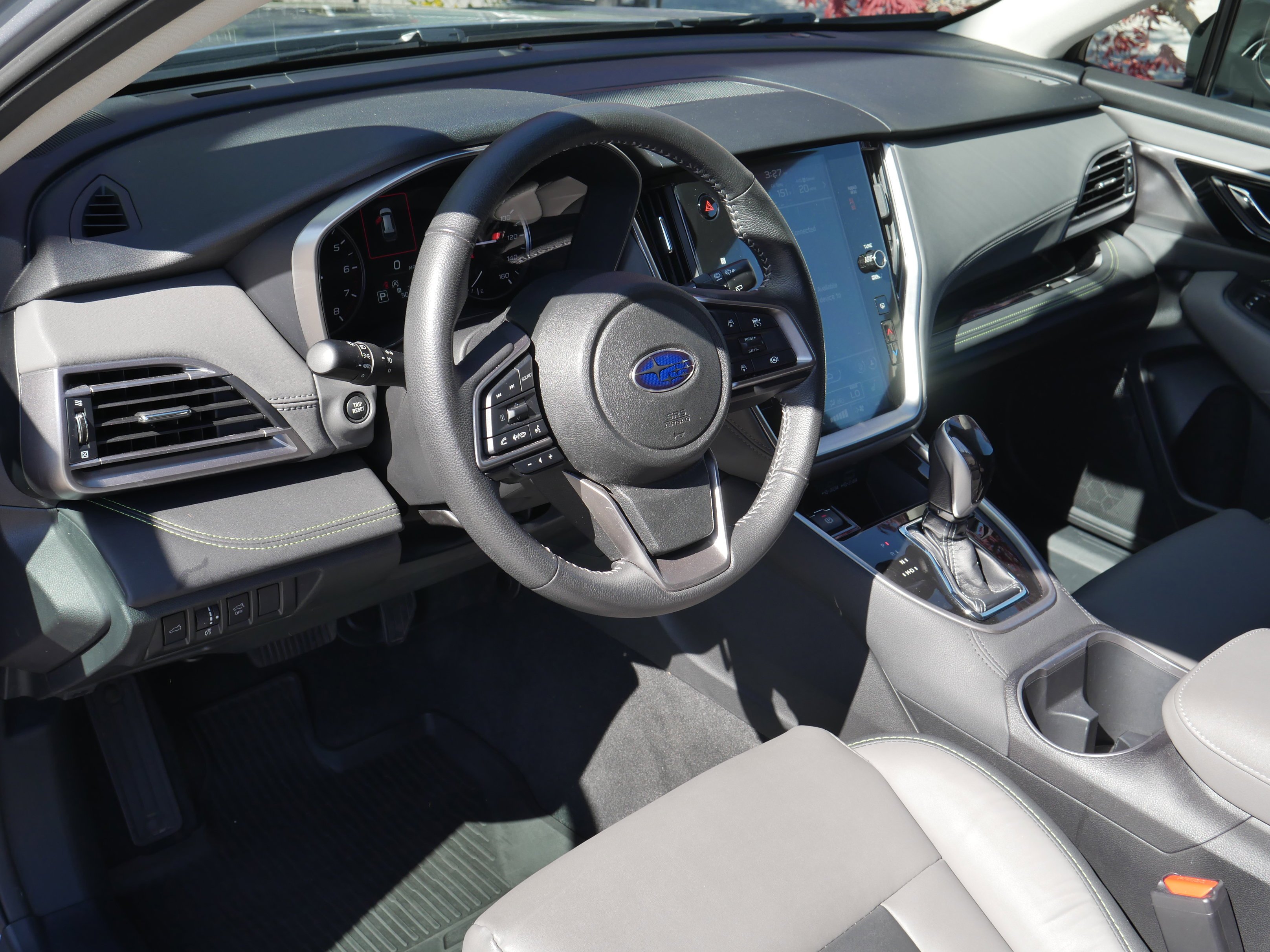 Used 2023 Ice Silver Metallic Subaru Onyx Edition XT image 4
