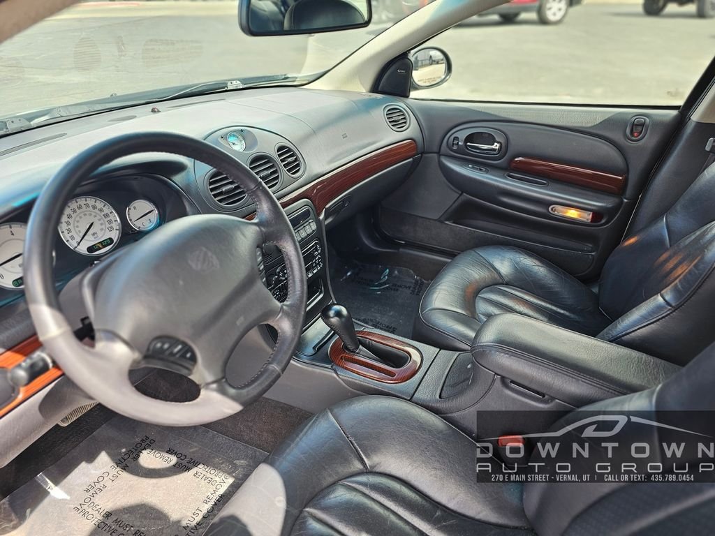 Used 1999 Green Chrysler Base image 13