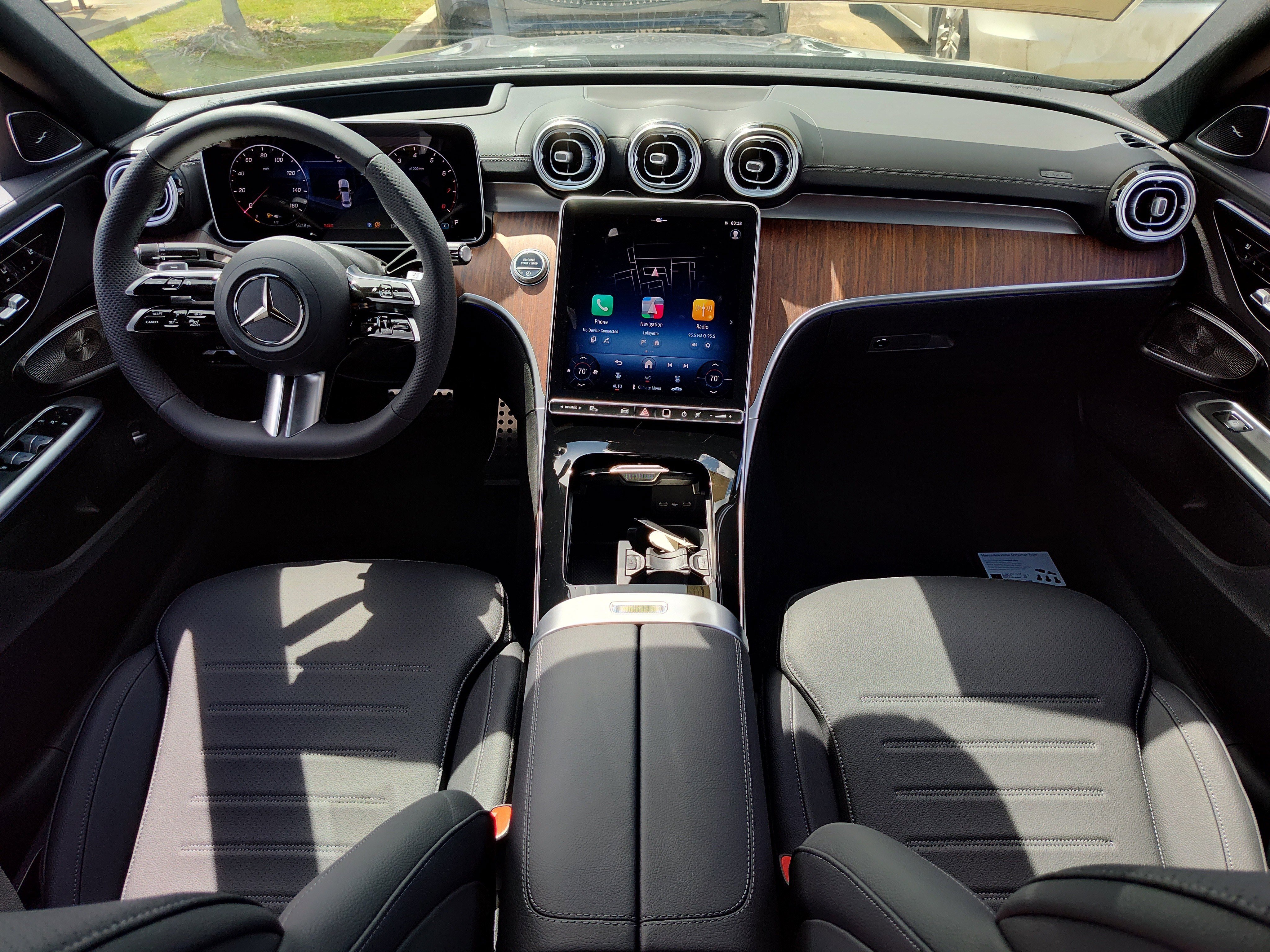 2025 Mercedes-Benz C-Class Sedan C 300 - Photo 25