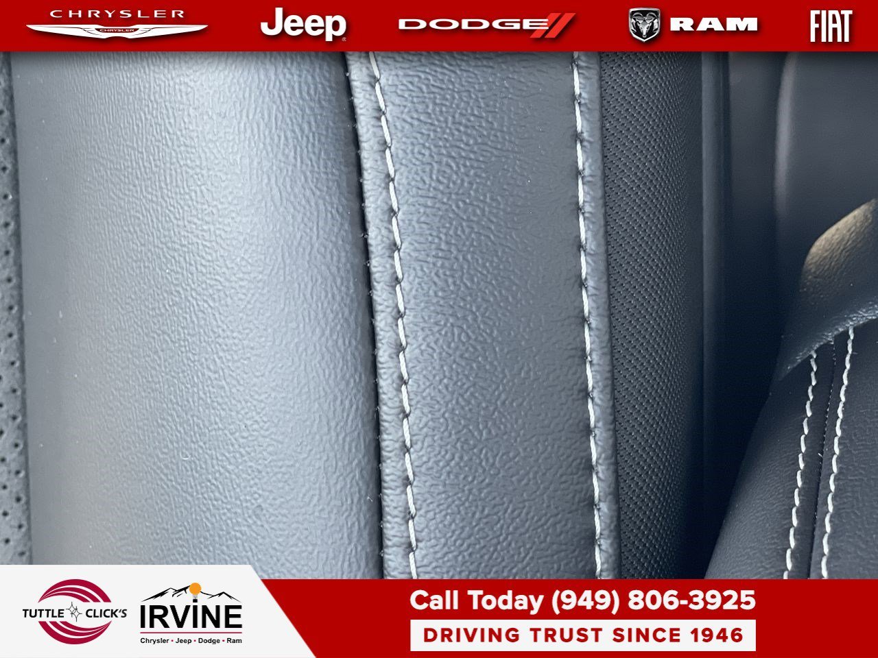 New 2026 Bright White Clear-Coat Exterior Paint Jeep Laredo Altitude image 26