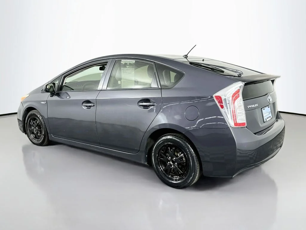 Used 2012 Winter Gray Metallic Toyota Two image 6