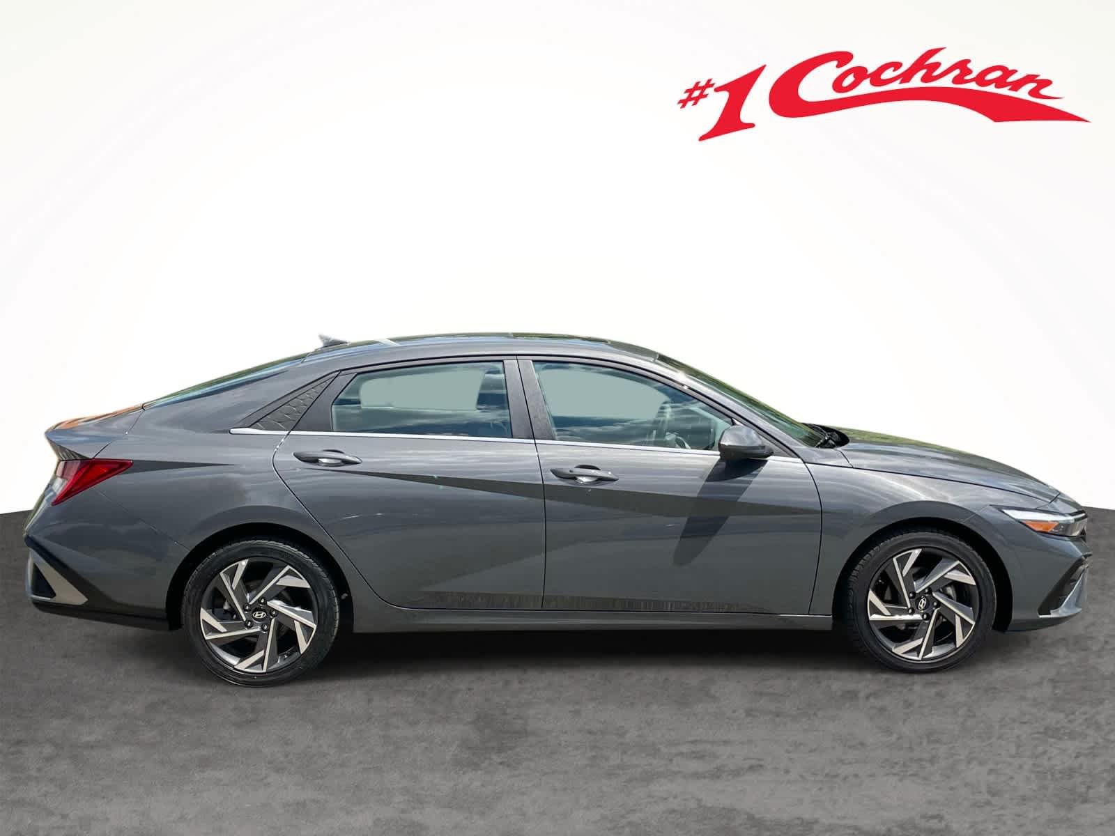Certified Used 2025 Ecotronic Gray Hyundai SEL Convenience image 6