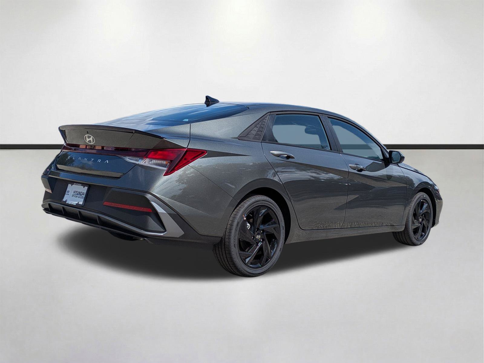 New 2026 Amazon Gray Hyundai SEL Sport Plus image 32