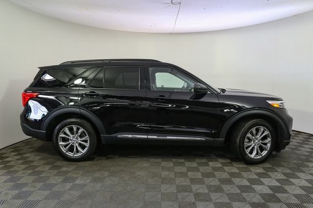 Used 2023 Black Ford XLT image 14