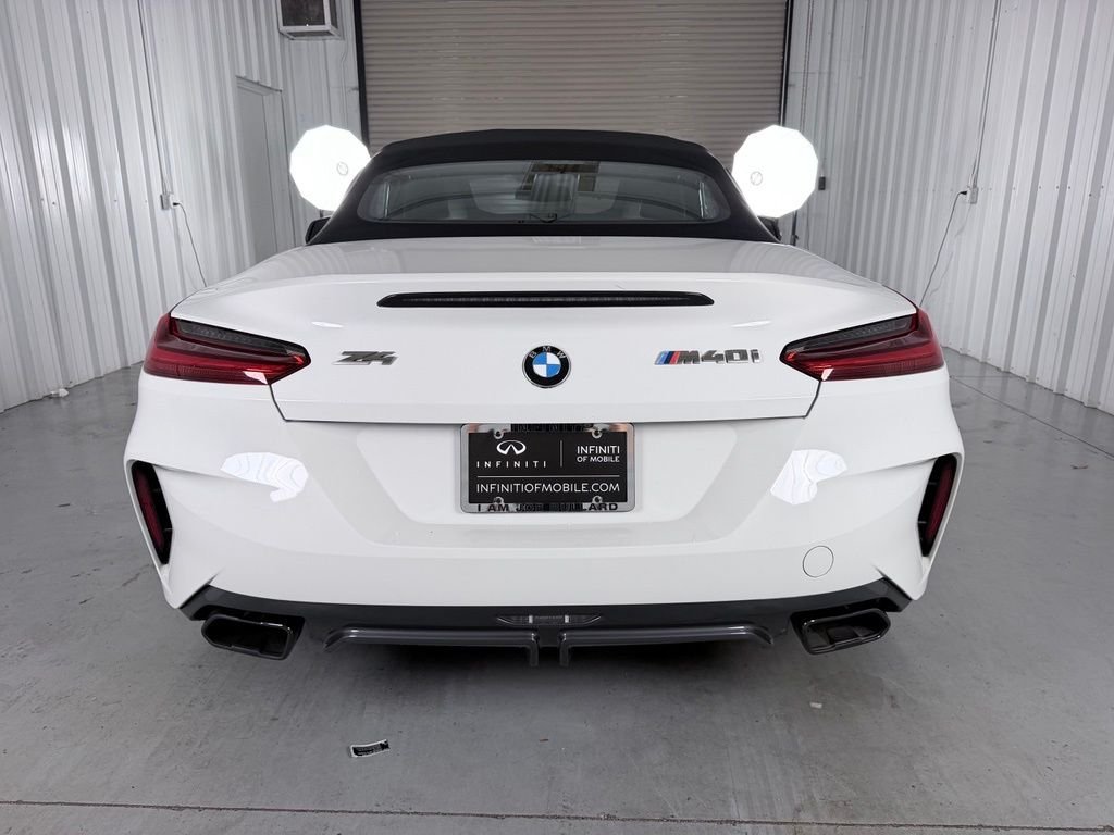 Used 2020 White BMW sDrive M40i image 7