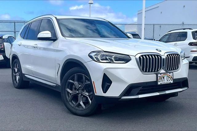Certified Used 2022 Mineral White Metallic BMW xDrive30i image 2
