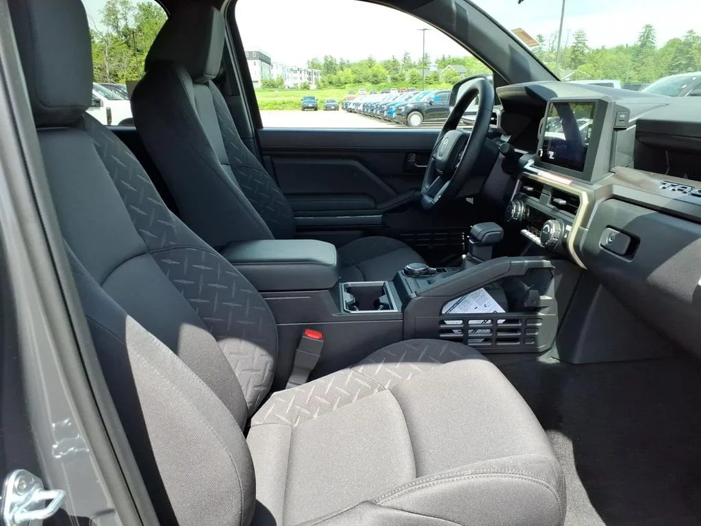 New 2026 Underground Toyota SR5 image 10