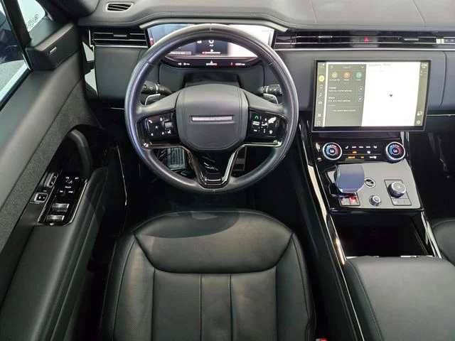 Used 2023 Gray Land Rover SE Dynamic image 12