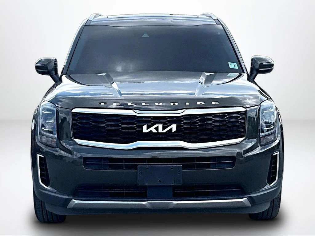 Used 2022 Green Kia EX image 4