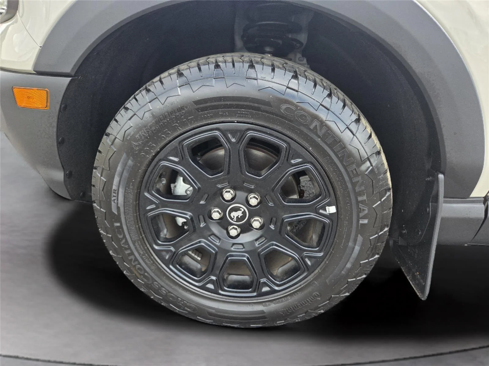 Used 2025 Desert Sand Ford Badlands image 33
