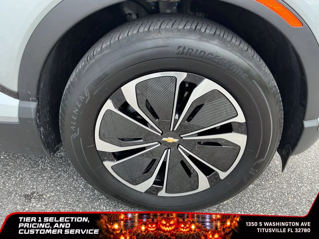 Used 2024 Sterling Gray Metallic Chevrolet LT image 11