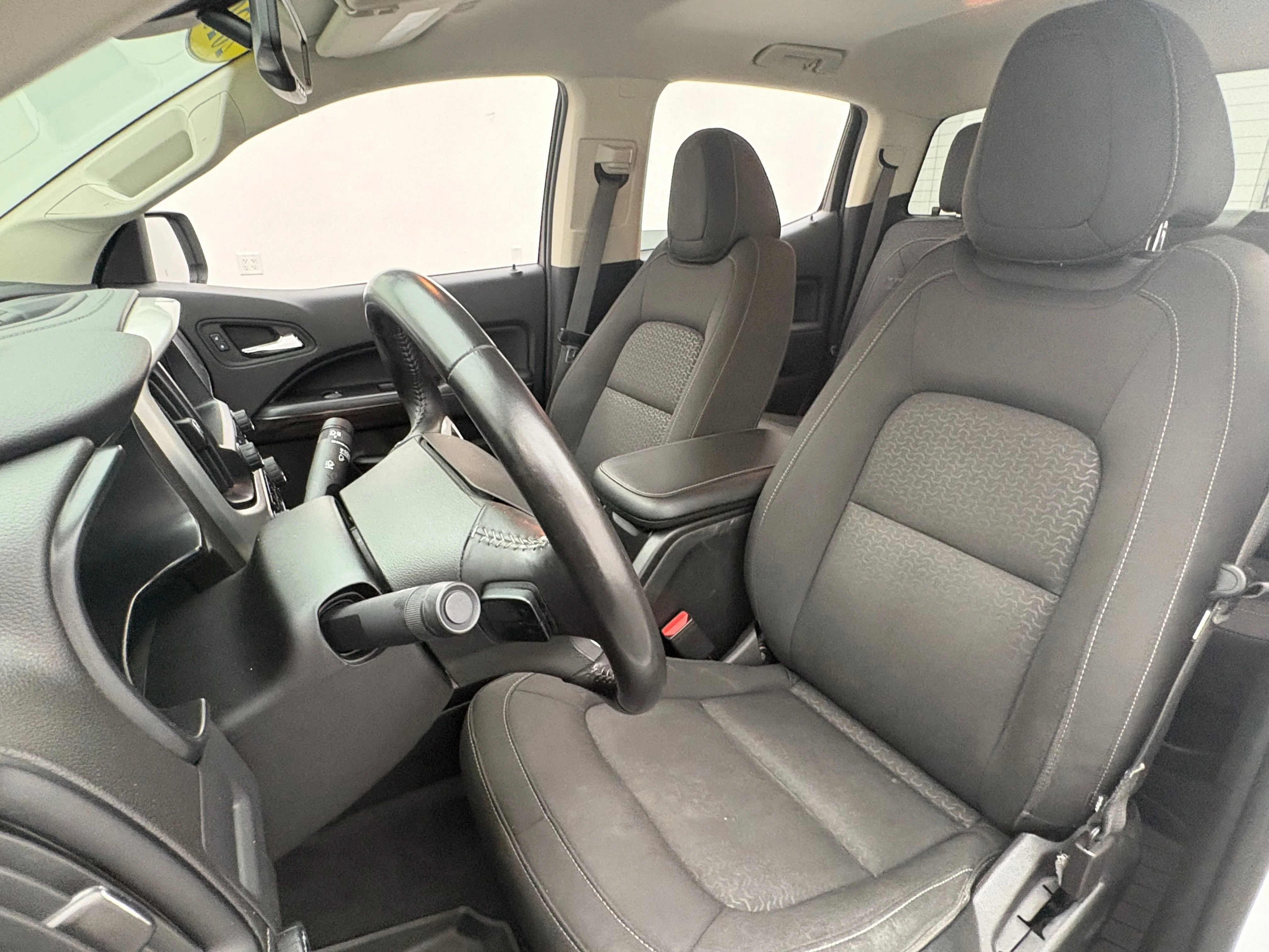 Used 2020 SUMMIT WHITE GMC 4WD SLE image 16