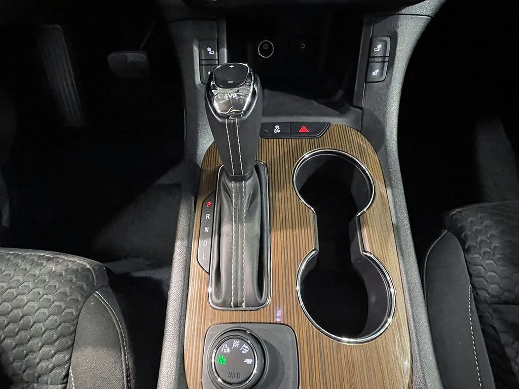 Used 2019 Blue GMC SLE-2 image 36