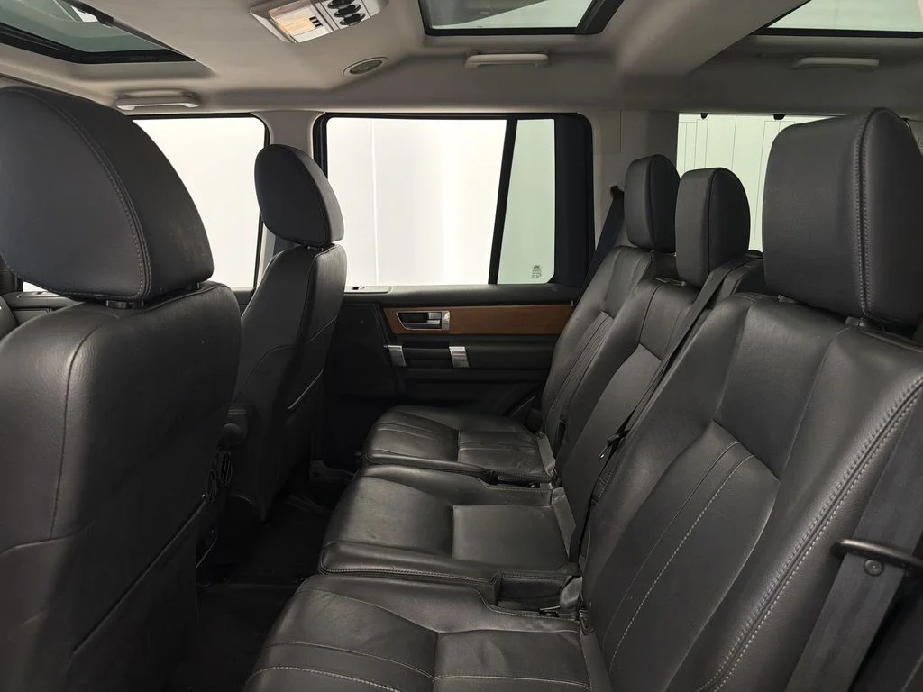 Used 2015 Black Land Rover Base image 28