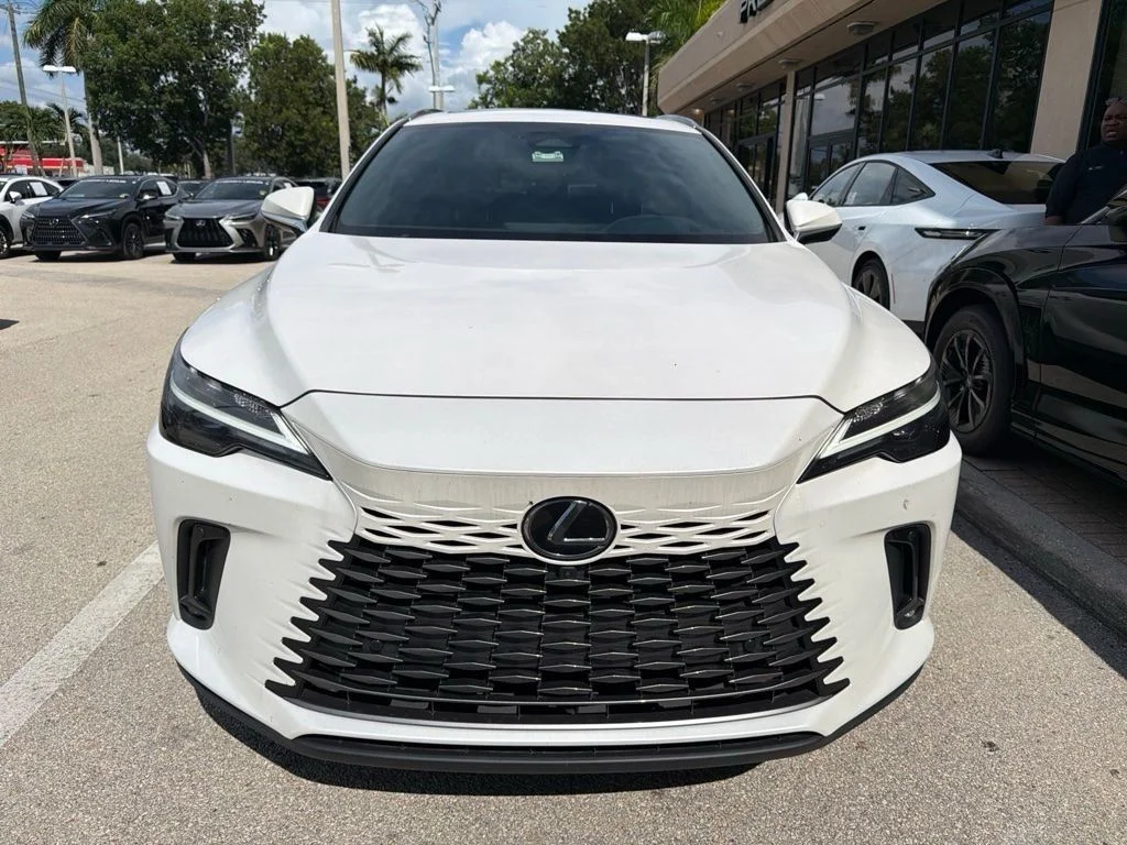 Used 2024 White Lexus 350 Premium Plus image 2