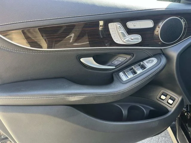 Used 2019 Black Mercedes-Benz GLC 350e image 29