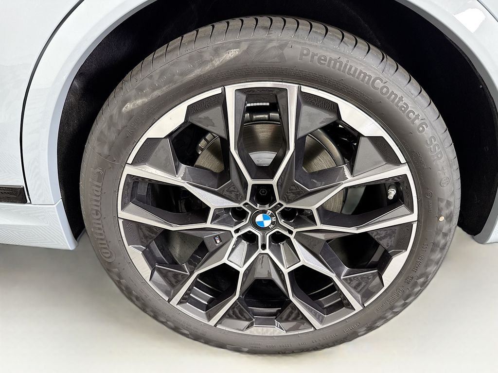 Used 2026 Gray Metallic BMW xDrive40i image 31