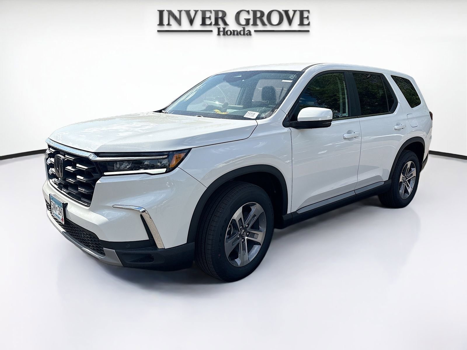Certified Used 2025 Platinum White Pearl Honda AWD EX-L image 11