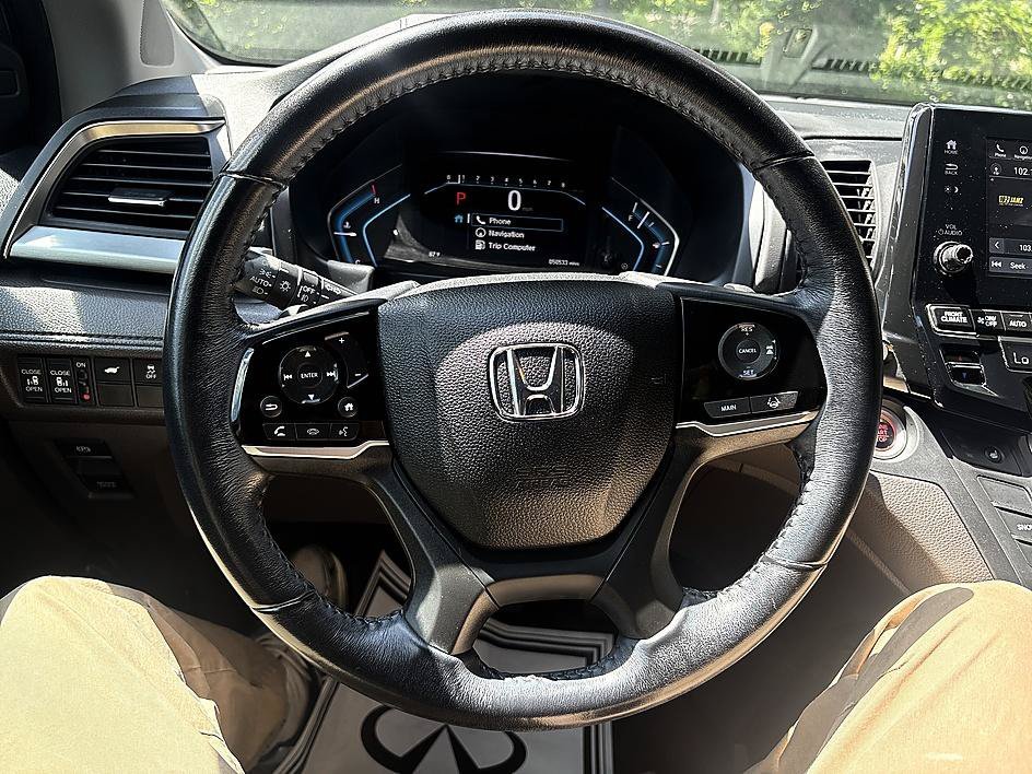 Used 2019 Lunar Silver Metallic Honda EX-L image 13