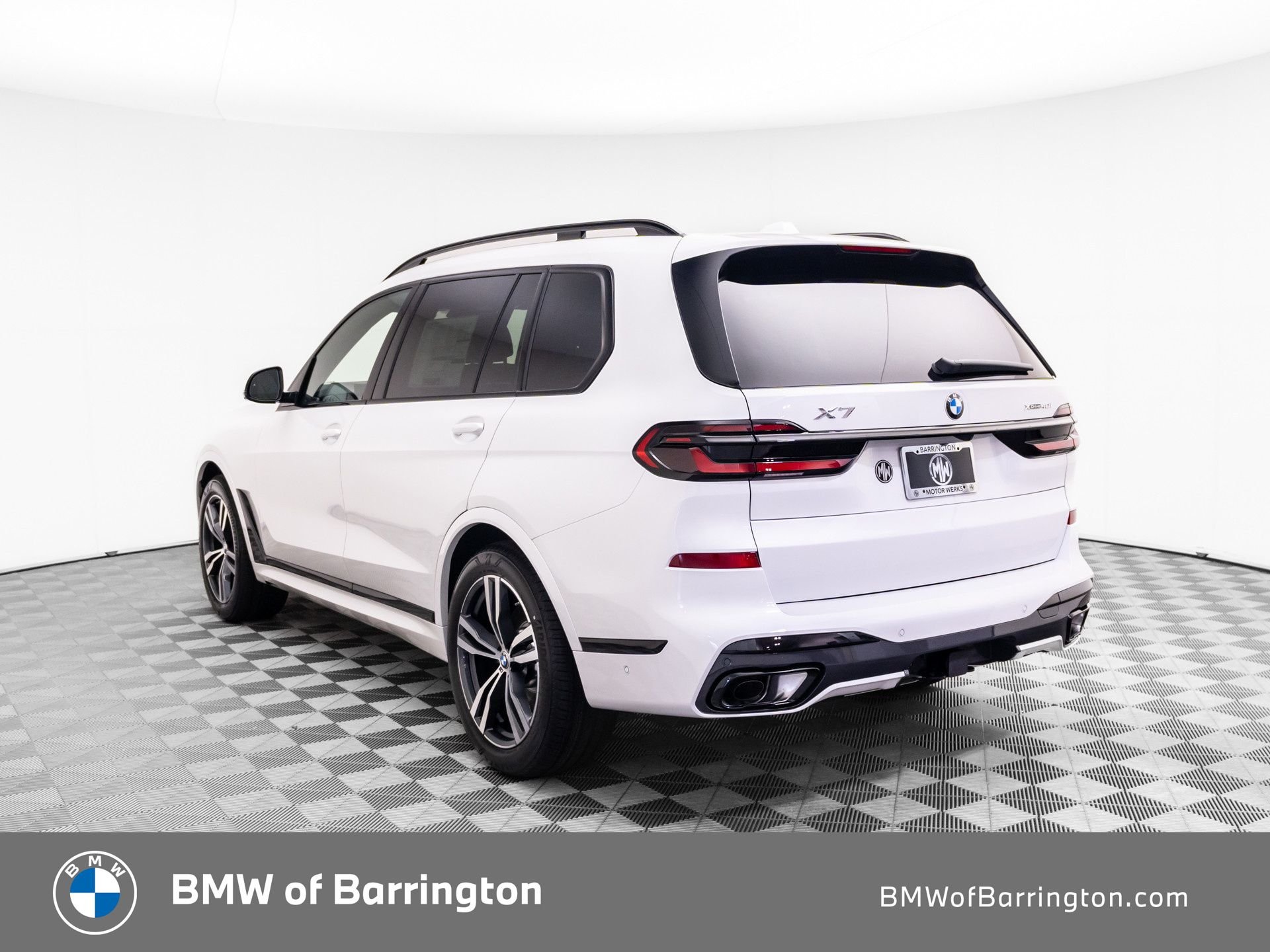 New 2027 Mineral White Metallic BMW xDrive40i image 3