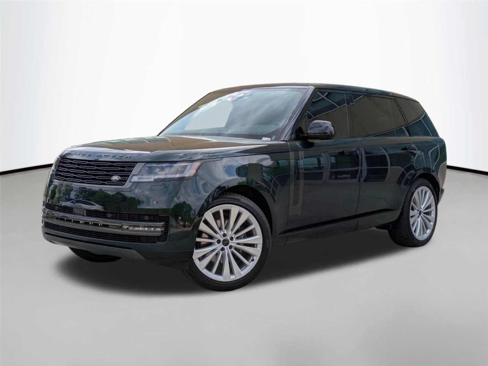 2026 Land Rover Range Rover 3.0 SE LWB 7's photo