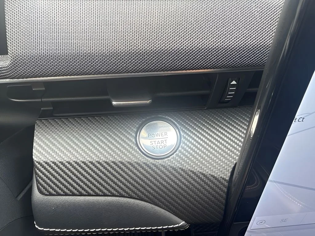 Used 2025 Beige Ford Select image 14