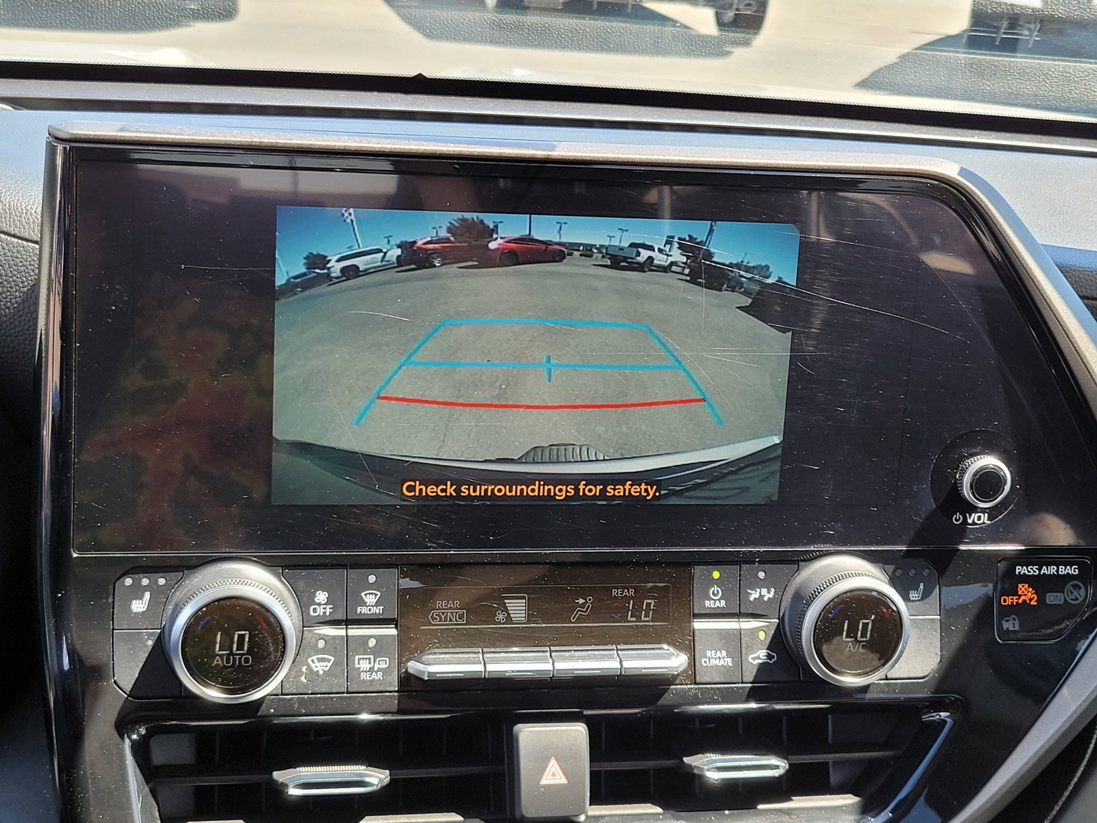 Used 2024  Toyota Hybrid XLE image 20