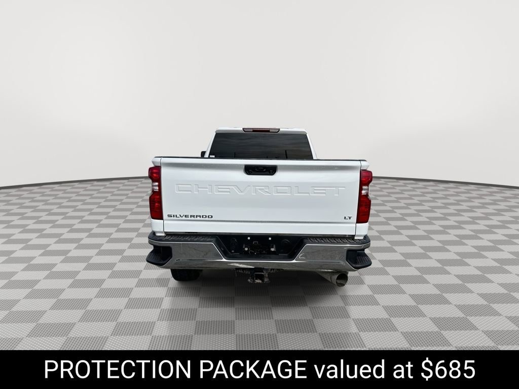 Used 2025 Summit White Chevrolet LT image 11
