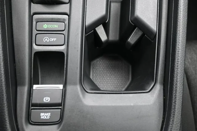 2025 Honda Accord SE - Photo 30
