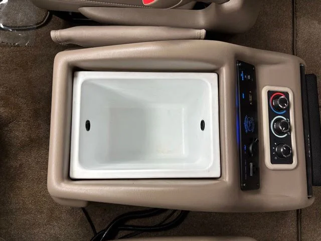 Used 2012 Special Paint GMC Explorer Limited SE image 37