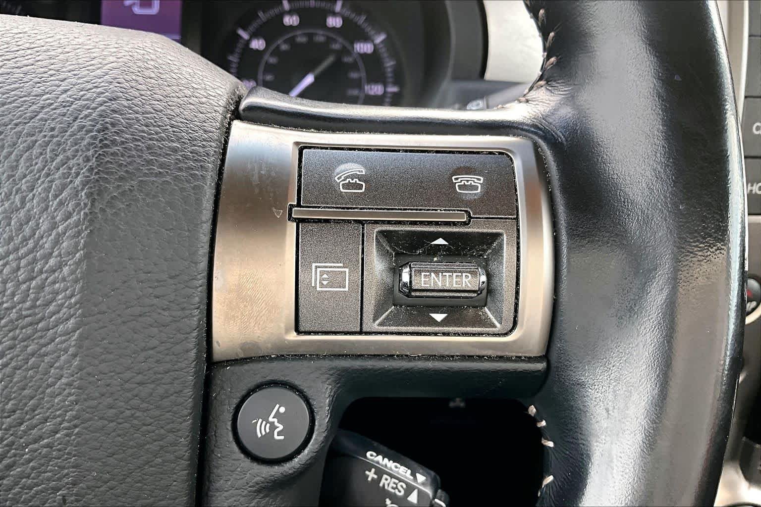 Used 2018 Silver Lining Metallic Lexus Premium image 25