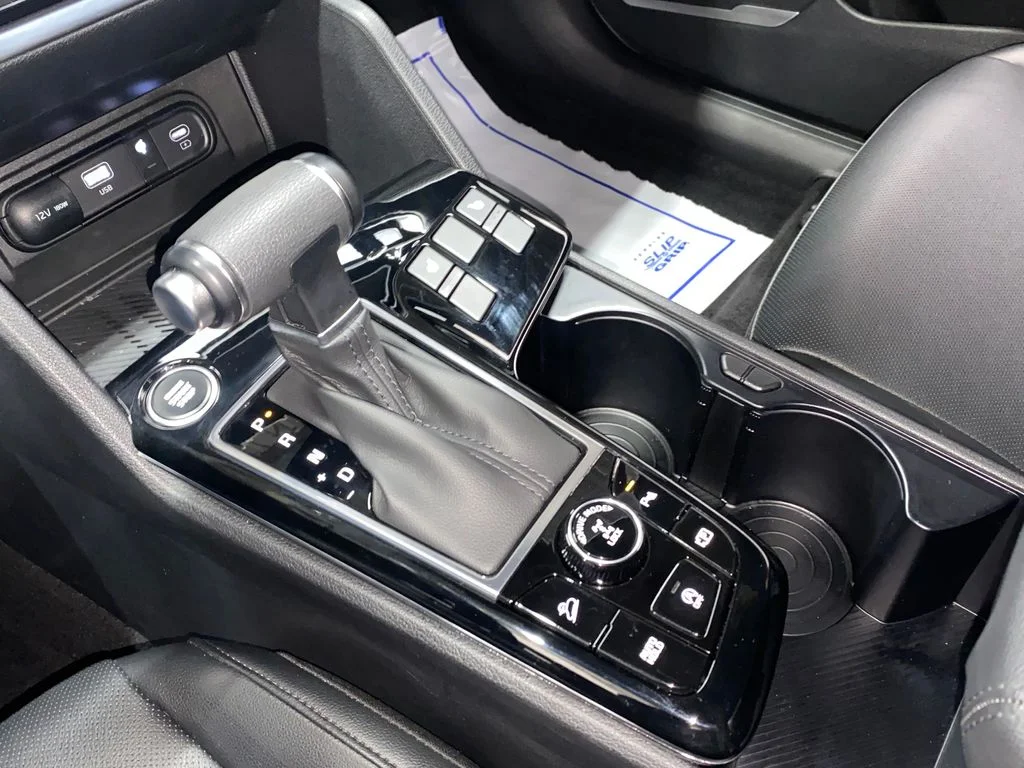 Used 2025 Blue Kia X-Line image 20