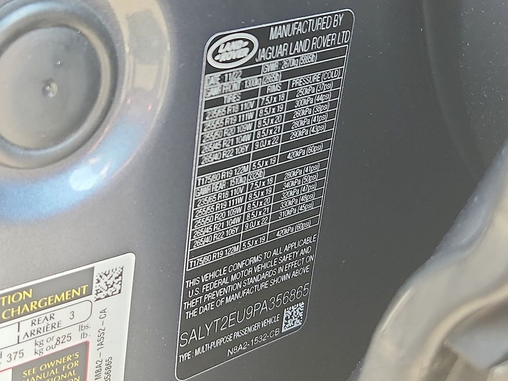 Certified Used 2023 Byron Blue Metallic Land Rover R-Dynamic S MHEV image 27