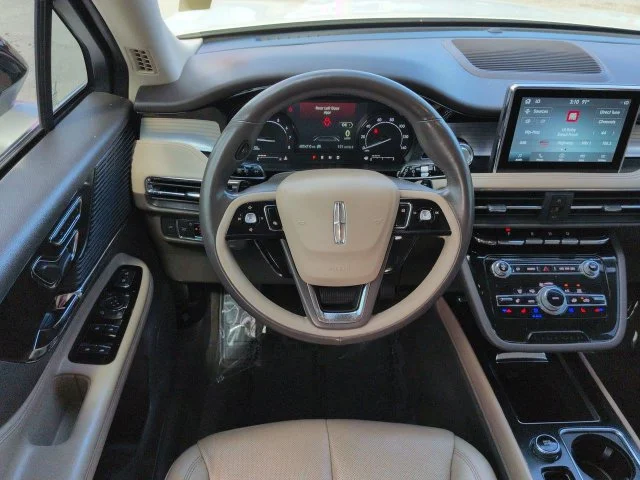 Certified Used 2022 White Metallic Lincoln Standard image 16