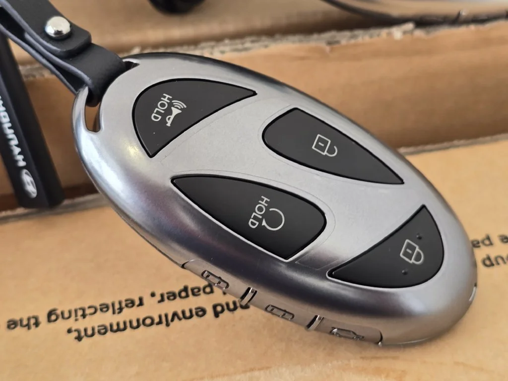 New 2027 Gray Hyundai SEL Premium image 26