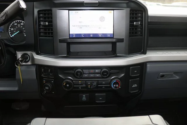 New 2026 Oxford White Ford F-250® XL image 15