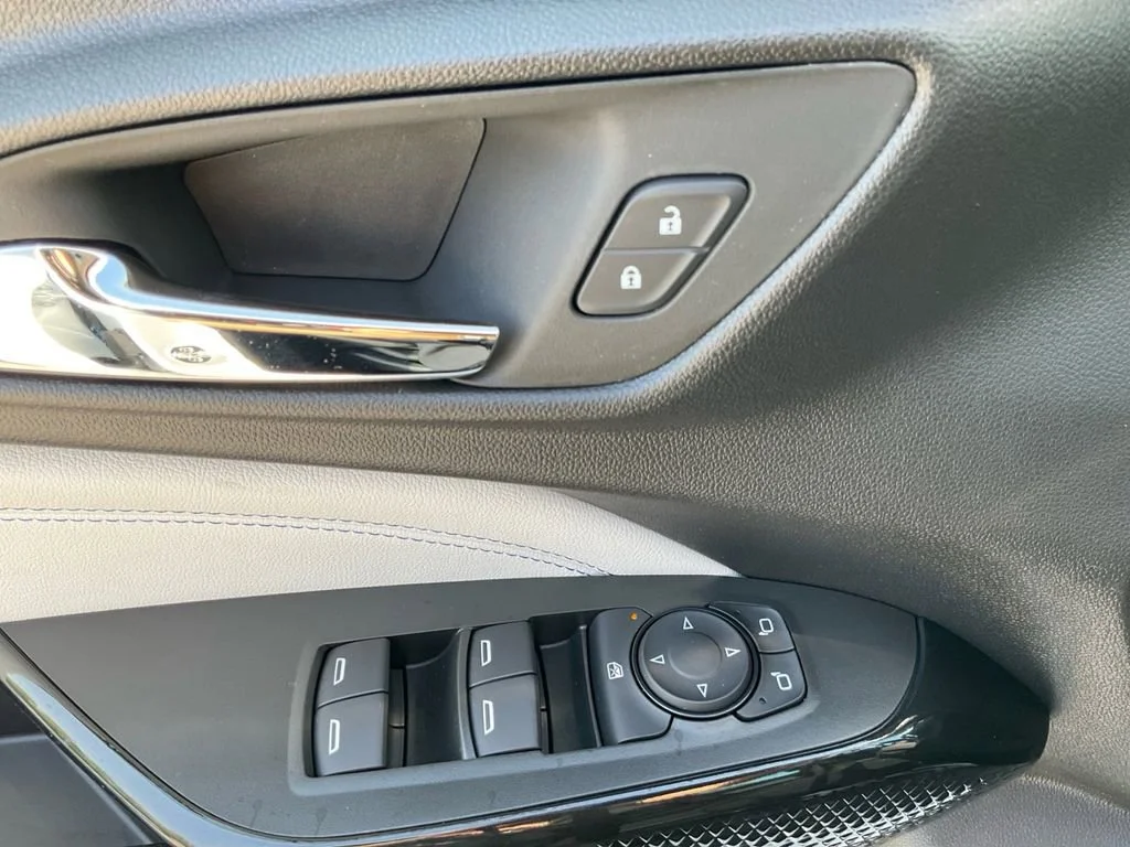 New 2026 Summit White Chevrolet LT image 26