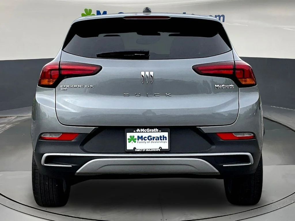 Used 2025 Gray Buick Preferred image 6