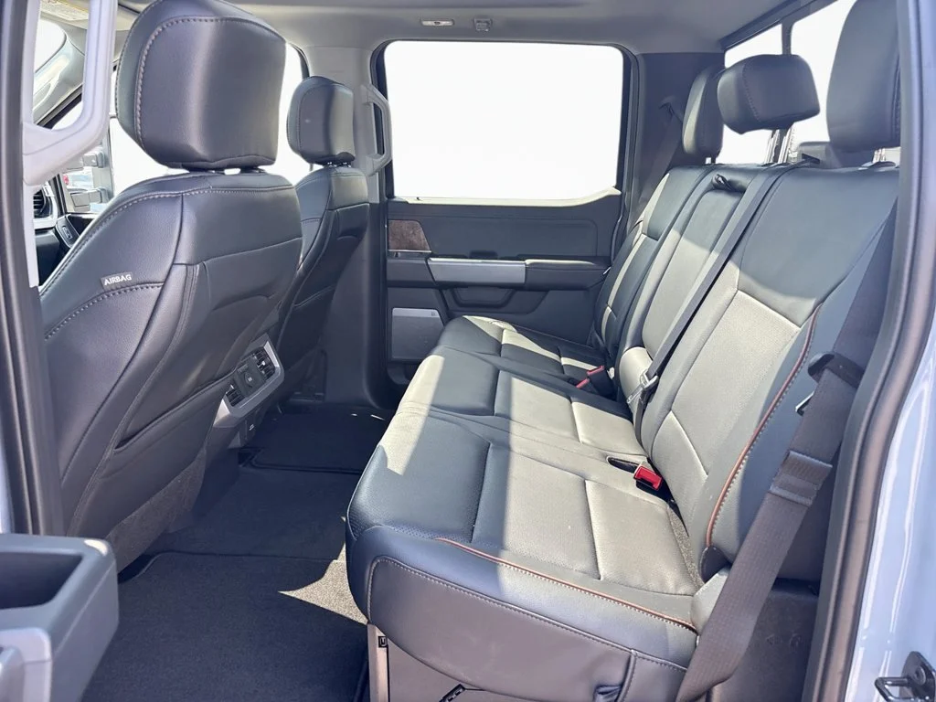 New 2026 Glacier Gray Metallic Tri-Coat Ford F-250® Lariat® image 18