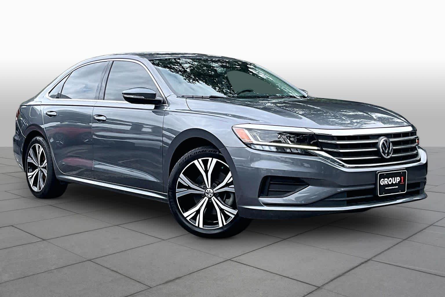 Certified Pre-Owned 2022 Volkswagen Passat 2.0T SE