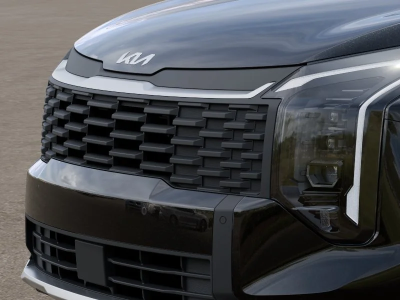 New 2027 Fusion Black Kia LX image 12