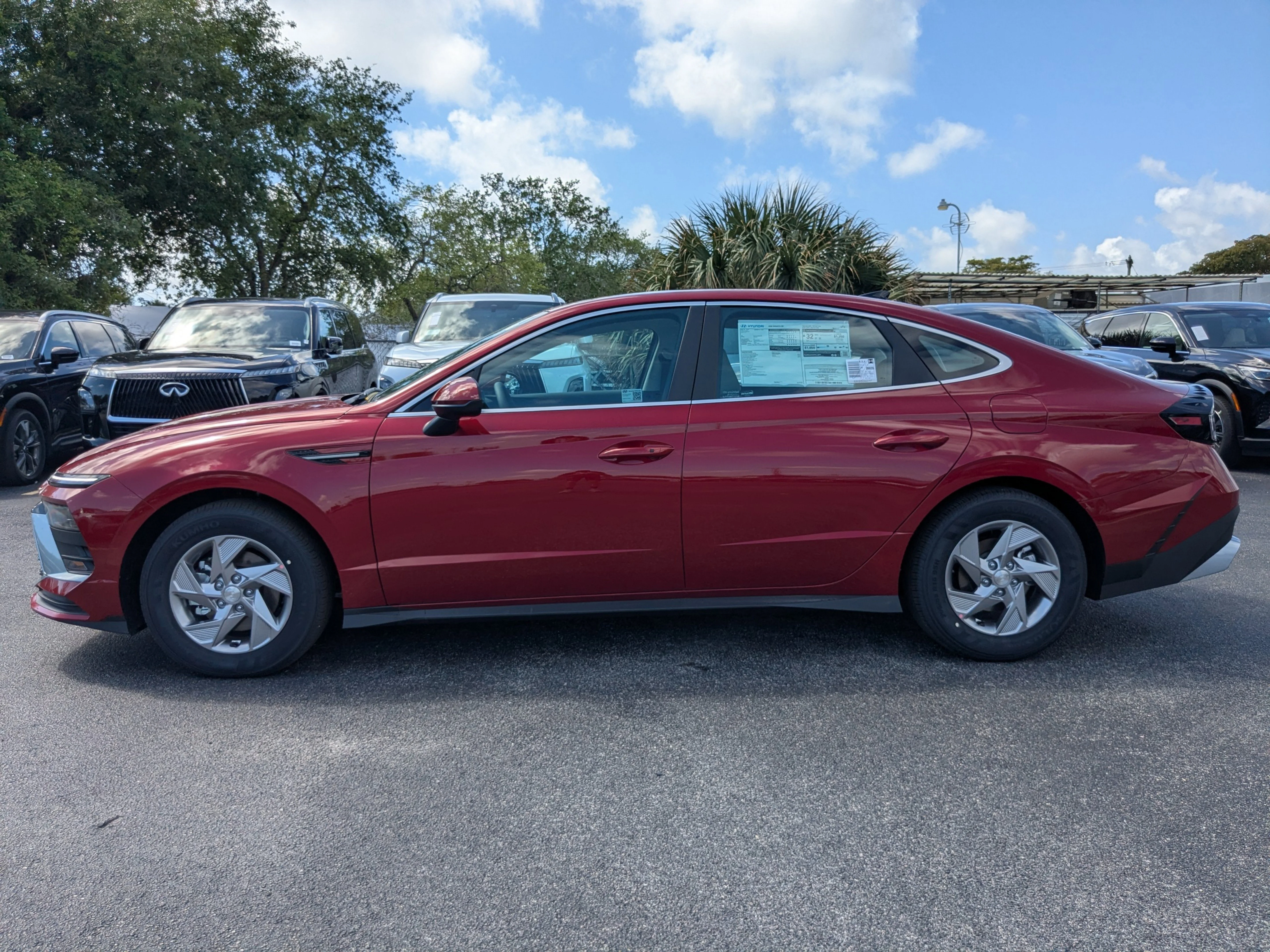 2025 Hyundai Sonata SE - Photo 8