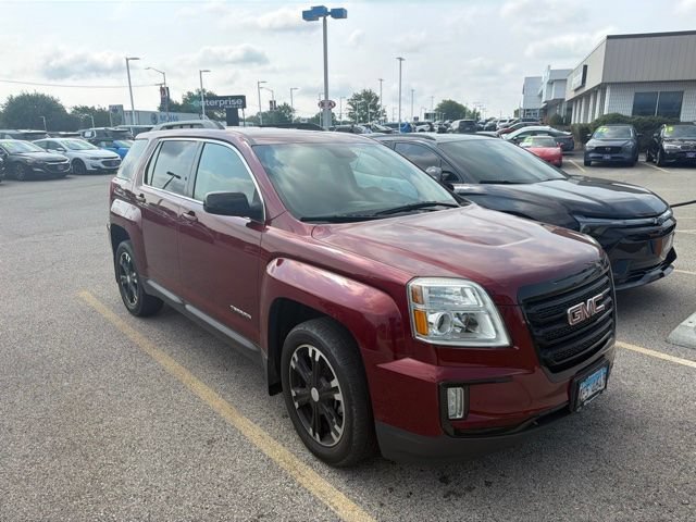 Used 2017 CRIMSON RED TINTCOAT GMC SLE image 2