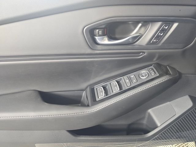 New 2026 Urban Gray Pearl Honda Touring image 18