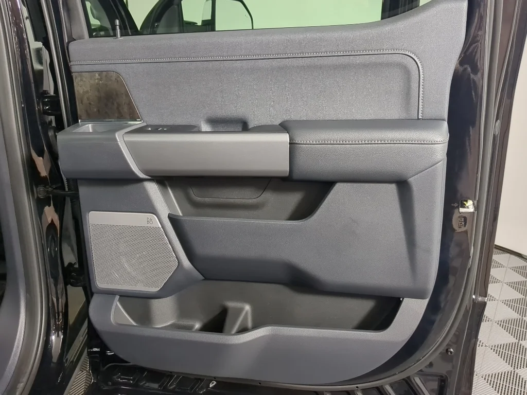 New 2026 Agate Black Metallic Ford F-350® Lariat® image 21