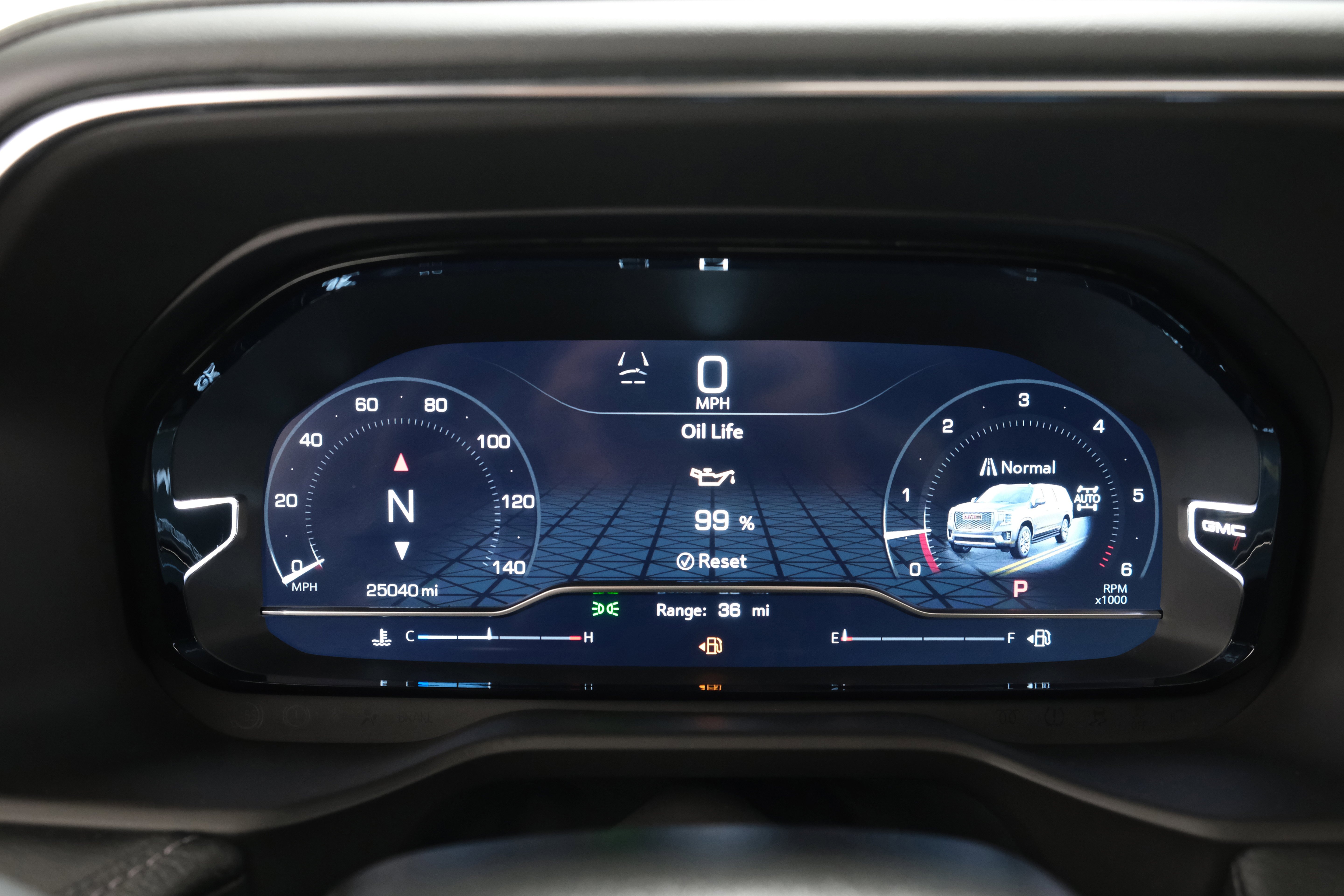 2024 GMC Yukon Denali - Photo 15