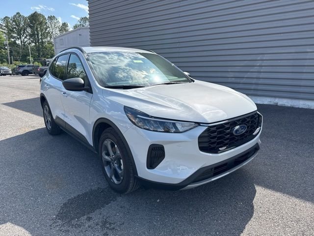 2025 Ford Escape Hybrid