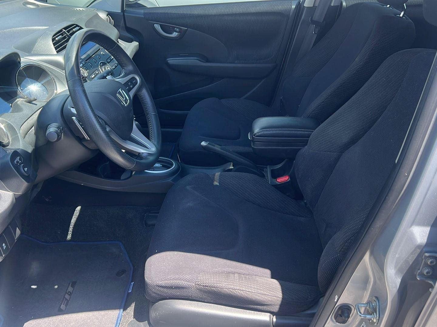 Used 2013  Honda Sport image 8